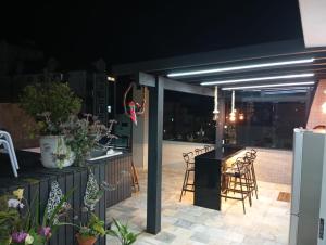 Cobertura com piscina privativa e jacuzzi na praia dos Ingleses! Venha curtir!