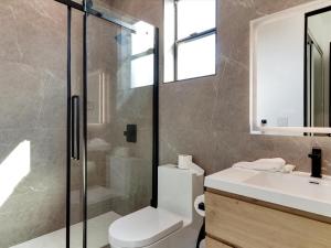 Modern Luxe Retreat Four-Bedroom