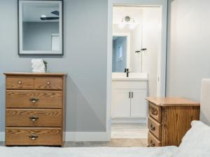 6 Guest Modern Stay in Billings Heights