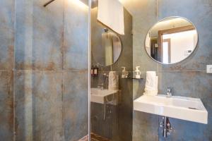 HILTON Residence City Center 4a 12b