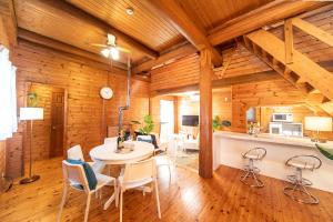 Awaji Seaside Log House