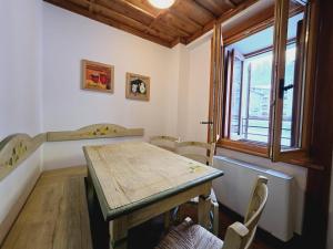 In the historic building, con aria condizionata