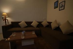 Cozy & Peaceful 1BHK in Prime area of Indore