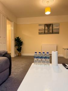 Large 3-Bed Southampton Flat I Close to City Centre I Private Parking I Netflix & Private Garden I Sleeps 6