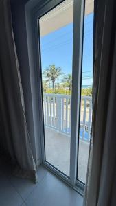 Beira-Mar Sofisticado com Vista Mar e Piscina 02