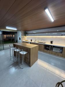 Casa de praia com piscina 150mts da praia