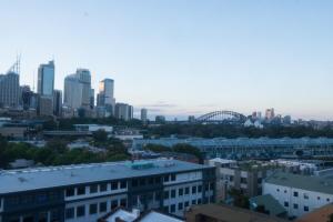 Harbour Bridge, Opera House and City Views