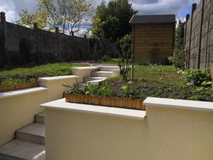 Maison rénovée avec cuisine équipée à La Roche-Posay - FR-1-541-148