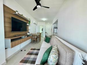 Aconchego do Caiçara Frente Mar Vista Mar Pé na Areia Wi-Fi Varanda Gourmet Cozinha Completa 2 Banheiros 1 Vaga Garagem Apto Novo Perto Feirinha do Caiçara