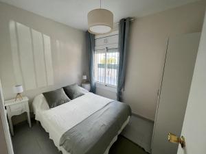 Apartamento con 2 Habitaciones, Aire Acondicionado y Parking a 250m de la Playa en Santa Margarita - ES-319-36