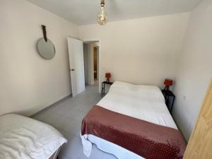 Apartamento con 2 Habitaciones, Aire Acondicionado y Parking a 250m de la Playa en Santa Margarita - ES-319-36