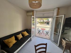 Apartamento con 2 Habitaciones, Aire Acondicionado y Parking a 250m de la Playa en Santa Margarita - ES-319-36