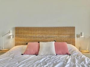 Apartamento en Roses con terraza, parking privado y cocina equipada - ES-319-48