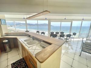 Hermoso apartamento de 3 habitaciones con aire acondicionado, aparcamiento y Wifi en Roses - ES-319-69