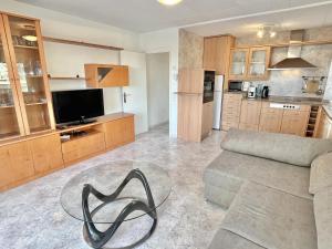 Encantador apartamento en Roses, 1 hab, cerca de la playa - ES-319-85