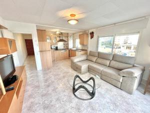 Encantador apartamento en Roses, 1 hab, cerca de la playa - ES-319-85