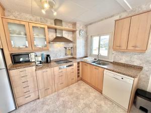 Encantador apartamento en Roses, 1 hab, cerca de la playa - ES-319-85