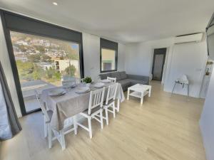 Apartamento junto al mar, acceso a la playa, aparcamiento y aire acondicionado - ES-319-89