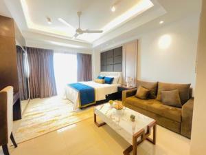 Studio apartment ocean breeze