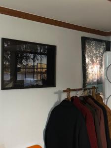 Singil Station 1min 3BR 4K Cinema Room