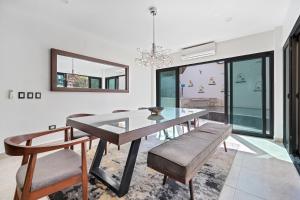 #Marbella Lane - Premium Ocean View Villa & Pool