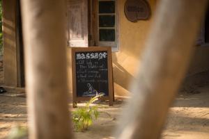 Palmyrah Avenue, Norochcholoai/Alankuda, Off Kalpitiya Road, Sri Lanka.