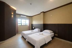 Tanjong Subang Jaya - Self Check-In