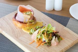 Restaurant, Fusion Suites Saigon in Ho Chi Minh City