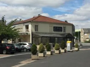 Hôtel Le Cerizay - 布雷叙尔