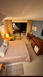 Duplex no Condomínio Costa Bella em Angra dos Reis