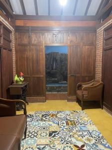 Destans Hut Family Homestay