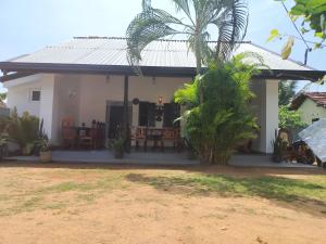 Kandy House Hiriketiya