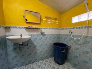 Ja Mias Bungalow at Pasai Beach