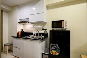 Coast Residences Near MOA and NAIA Luxury Bay View with Pool