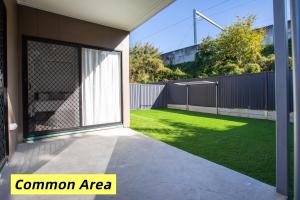 Spacious 1BR Stay in Oxley with Free Parking