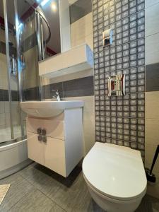 Apartament 3 pokojowy-75m2- blisko morza z parkingiem