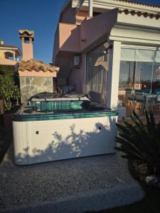 villetta giulia fronte mare