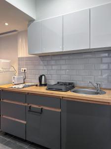 2BDR Gellért Stay w AC & Balcony by NW