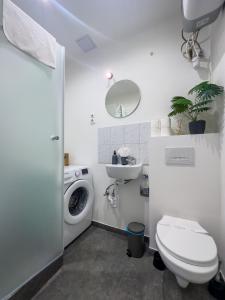 2BDR Gellért Stay w AC & Balcony by NW