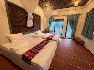 Mai Chau Green house