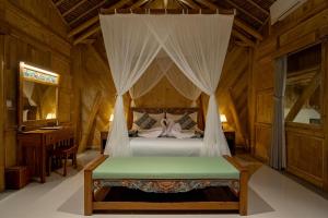 Roshan Bamboo Ubud Villa