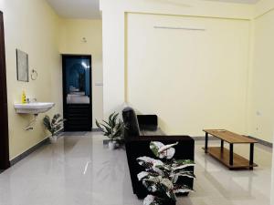 Nayanas Cyber Nest Apartment