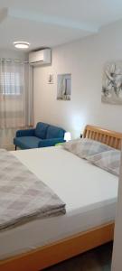 Studio apartman & Rooms No1