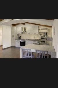 Casa Soele appartamento 106 m2, 2 camere da letto, 6 posti letto, parcheggio privato gratuito