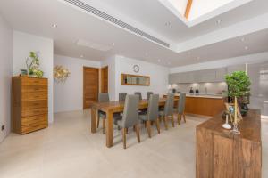 Private 3BR Pool Villa Mana at Anchan Tropicana by TropicLook