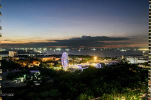 Coast Residences Near MOA and NAIA Luxury Bay View with Pool