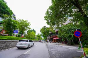 Fusion Westlake - High Furniture - Balcony Apartment