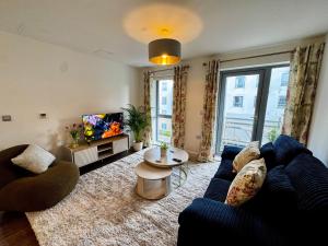 Avacado Tree Apartment - near Cambridge Station