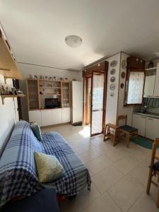 Spacious apartment with pool access