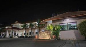 Mark Four Place Hotel